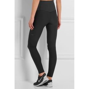 Nike Zoned Sculpt Tight Legging